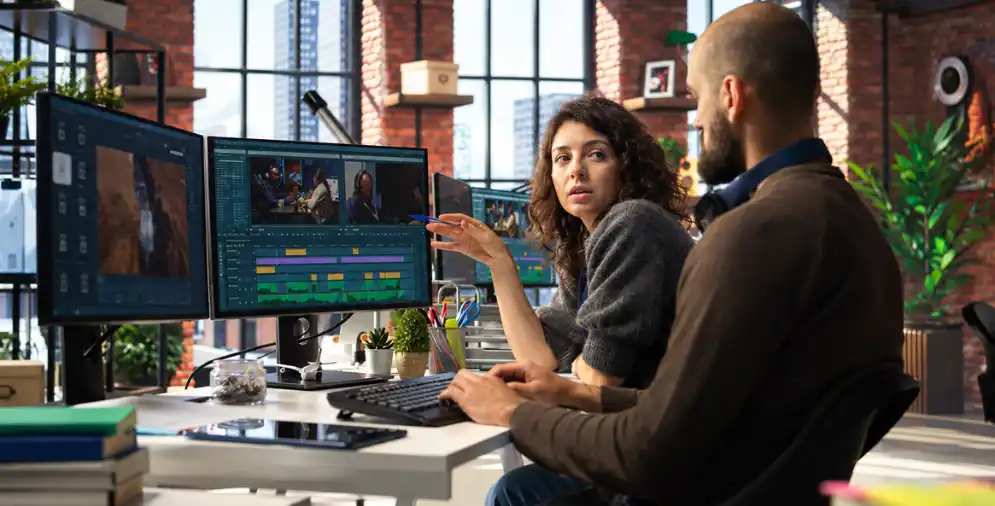 motion graphics vs graphic design 

                                data-speed=